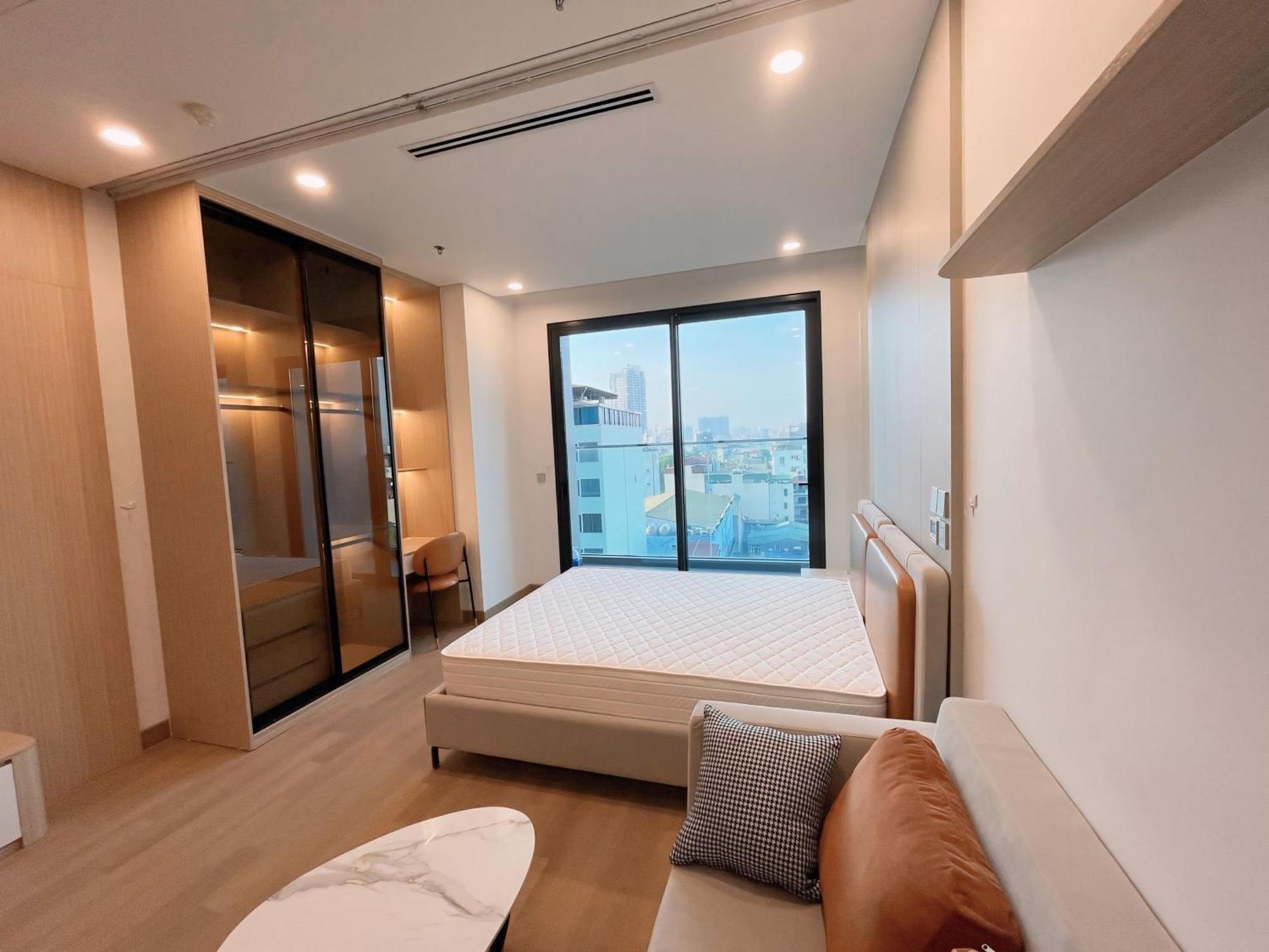 Vinhomes Metropolis - Feria Homes *
